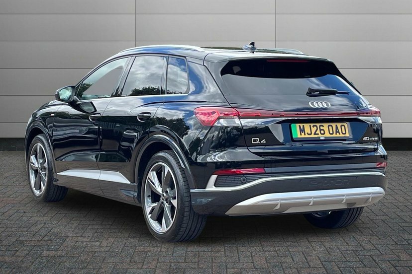 Audi Q4 E Tron 40 S Line Suv 63Kwh 204 Ps MJ26OAO Black #3
