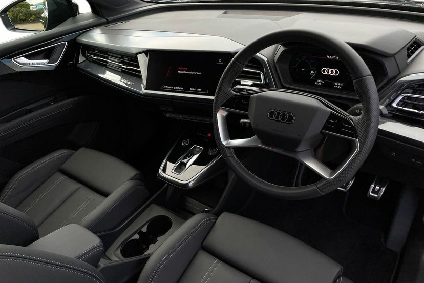 Audi Q4 E Tron 40 S Line Suv 63Kwh 204 Ps MJ26OAO Black #6