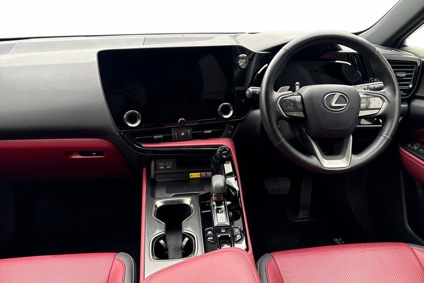 Lexus NX 2.5 450H 18.1Kwh Takumi Suv Plug-in Hy GV73XVM White #6