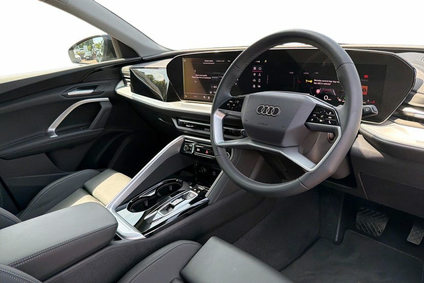 Audi Q5 2.0 Tfsi Sport Sportback S Tronic Quatt Black #6