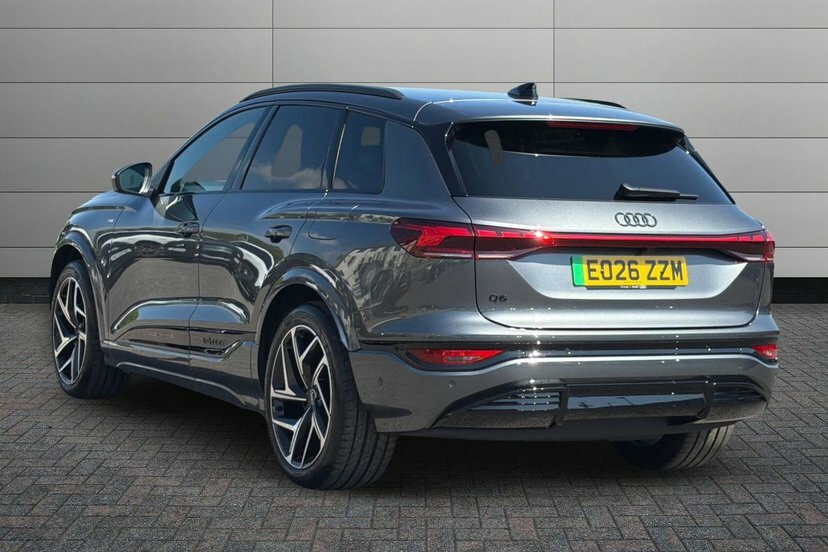 Audi Q6 E-Tron 83Kwh Edition 1 Suv 252 Ps EO26ZZM Grey #3