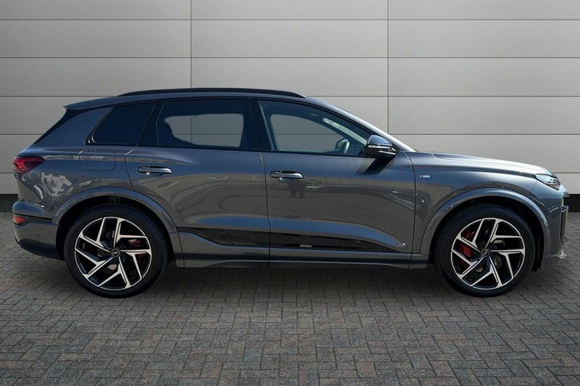 Audi Q6 E-Tron 83Kwh Edition 1 Suv 252 Ps EO26ZZM Grey #4