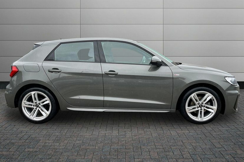 Audi A1 1.0 Tfsi 30 S Line Sportback S Tronic EJ23JEO Grey #4