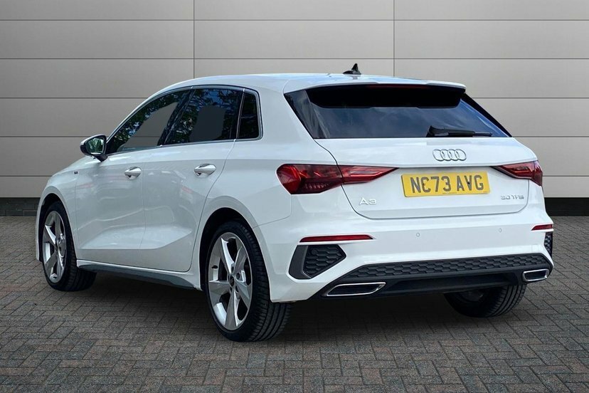 Audi A3 1.0 Tfsi 30 S Line Sportback 11 White #3