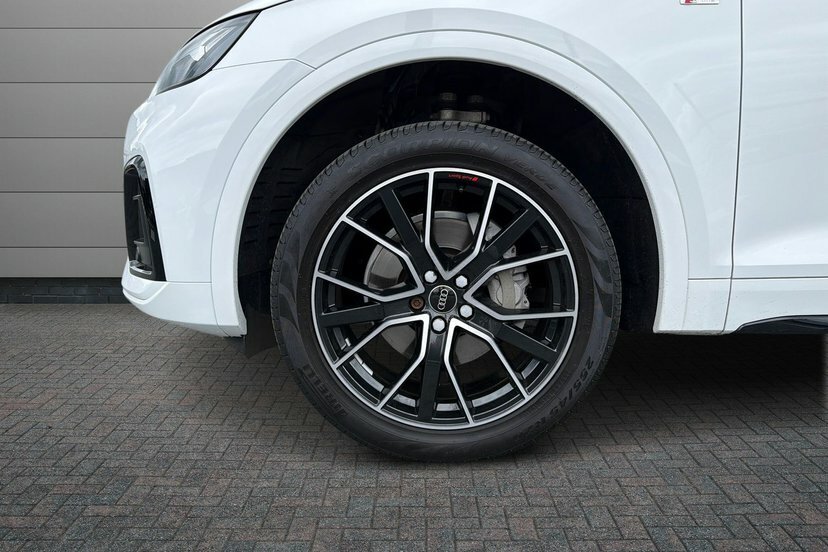 Audi Q5 2.0 Tfsi 45 Black Edition Suv S Tronic KK73GHA White #5