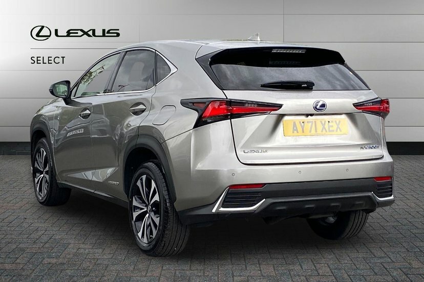 Lexus NX 2.5 300H Gpf Premium Suv Hybrid E-cvt 4 AY71XEX Silver #3