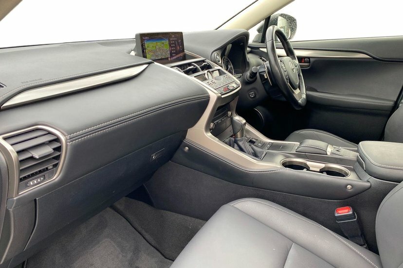 Lexus NX 2.5 300H Gpf Premium Suv Hybrid E-cvt 4 AY71XEX Silver #2