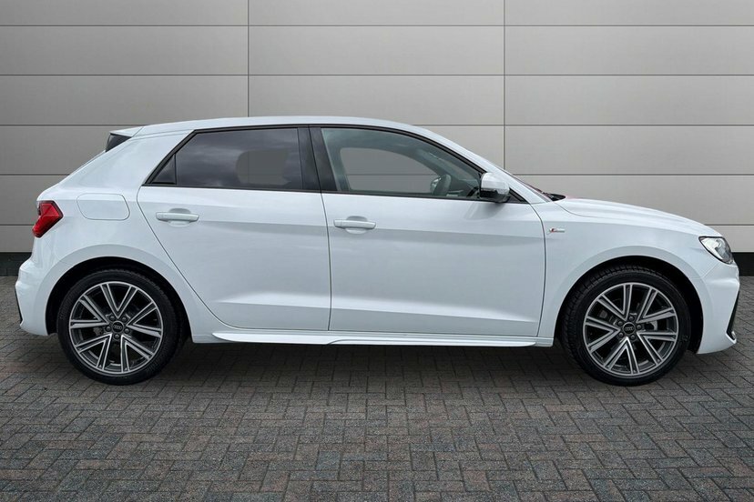 Audi A1 1.0 Tfsi 30 S Line Sportback S Tronic KJ25MEV White #4