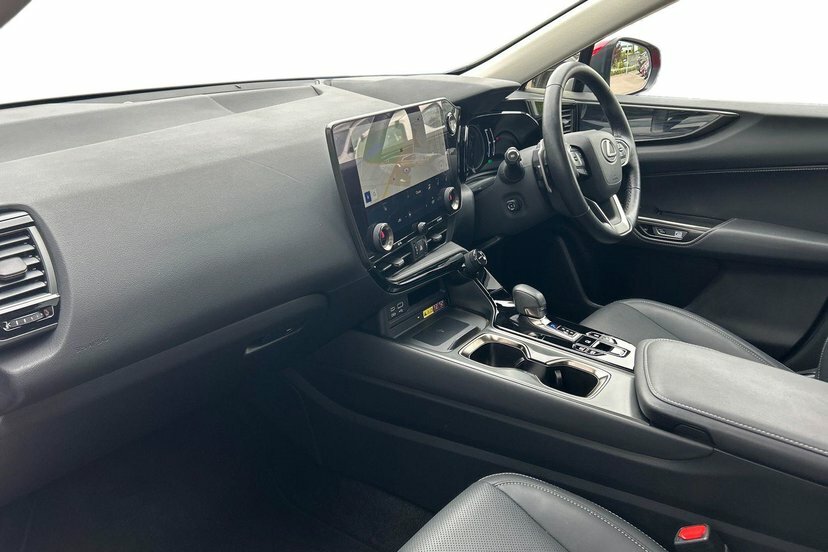 Lexus NX 2.5 450H 18.1Kwh Suv Plug-in Hybrid E- Red #2