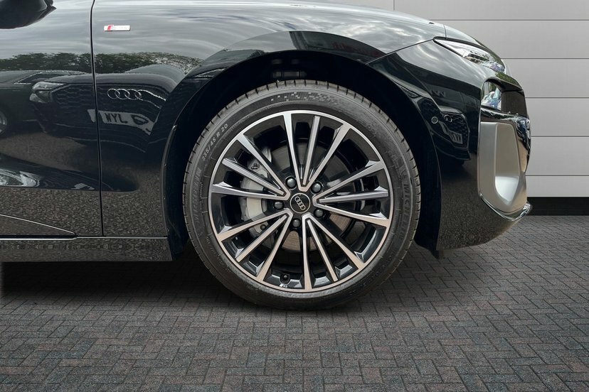 Audi A6 E-tron Sportback 100Kwh Performance S Line Hatchback A LN26JHV Black #5