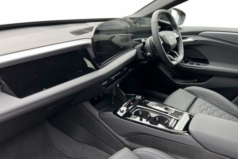Audi A6 E-tron Sportback 100Kwh Performance S Line Hatchback A LN26JHV Black #2