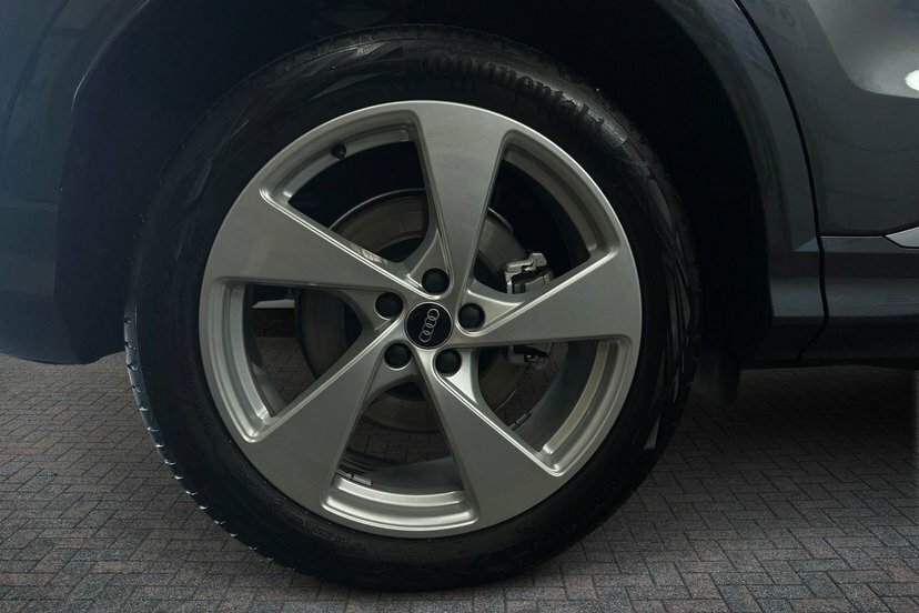 Audi Q5 2.0 Tdi S Line Sportback S Tronic Quatt AU26KTT Grey #5