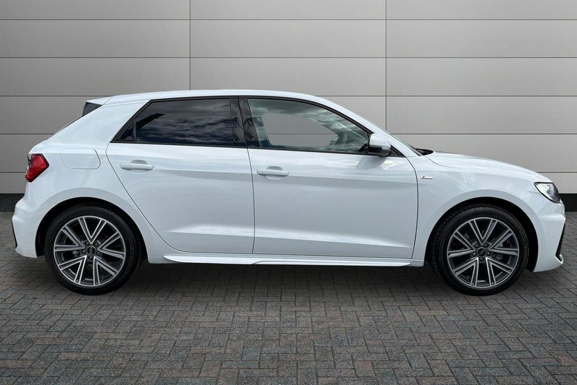Audi A1 1.0 Tfsi 30 S Line Sportback S Tronic DA25OCE White #4