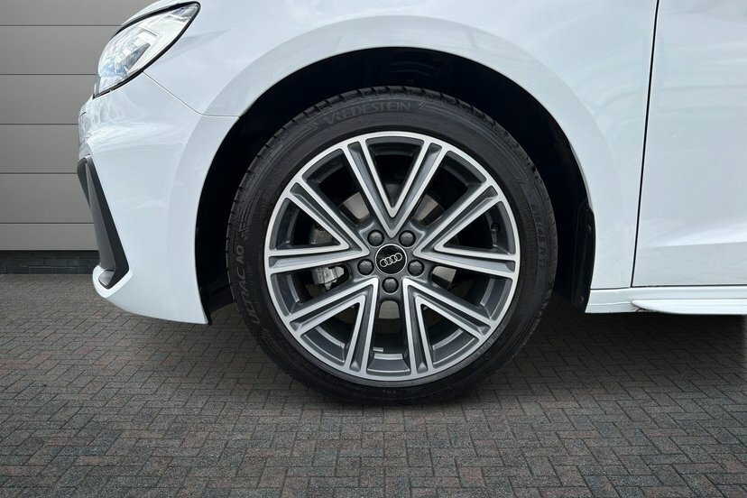Audi A1 1.0 Tfsi 30 S Line Sportback S Tronic DA25OCE White #5