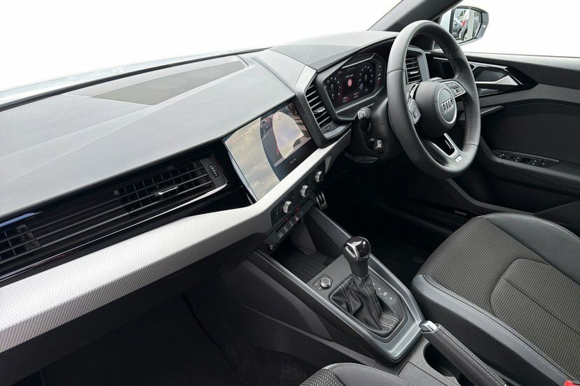 Audi A1 1.0 Tfsi 30 S Line Sportback S Tronic DA25OCE White #2