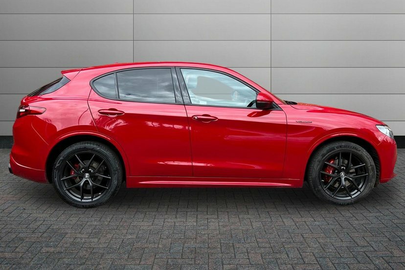 Alfa Romeo Stelvio 2.0T Veloce Suv Q4 Awd 280 Ps AO22DWN Red #4