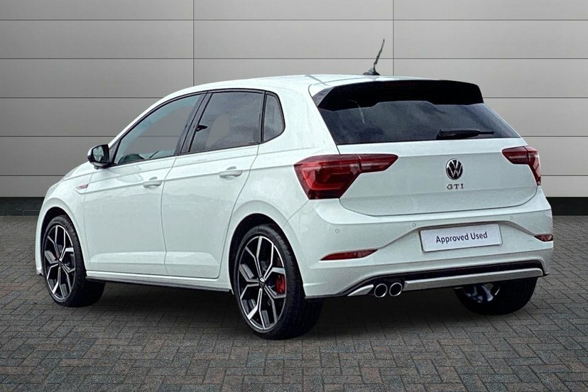 Volkswagen Polo 2.0 Tsi Gti Hatchback Dsg 207 Ps White #3