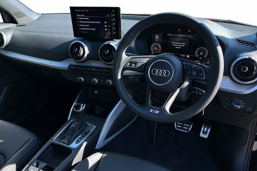 Audi Q2 1.5 Tfsi Cod 35 S Line Suv S Tronic 15 LN26OFS Black #6