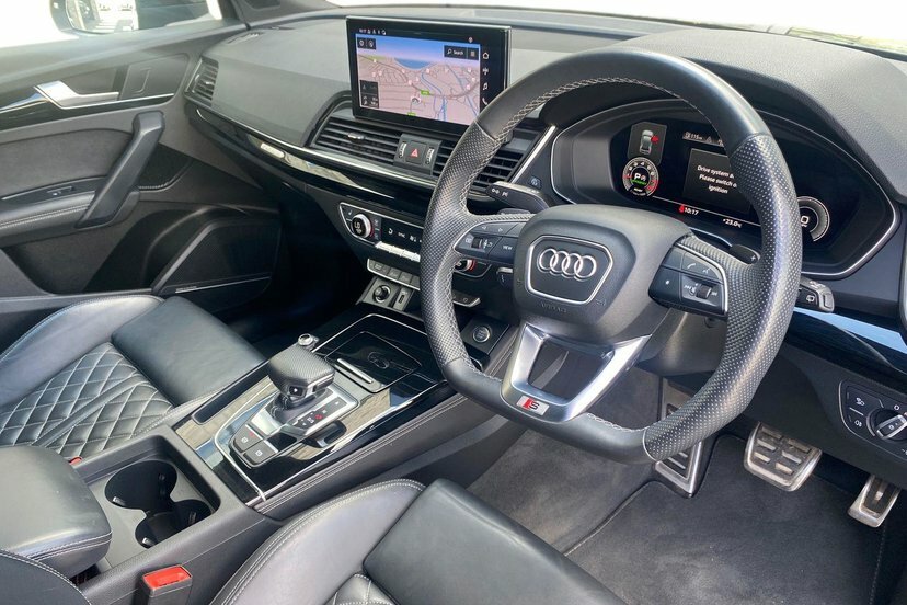 Audi Q5 2.0 Tfsi 45 Edition 1 Suv S Tronic Quat EJ22CVF Black #6