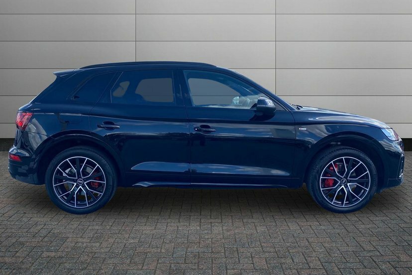 Audi Q5 2.0 Tfsi 45 Edition 1 Suv S Tronic Quat EJ22CVF Black #4