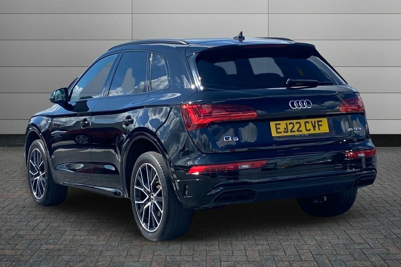 Audi Q5 2.0 Tfsi 45 Edition 1 Suv S Tronic Quat EJ22CVF Black #3