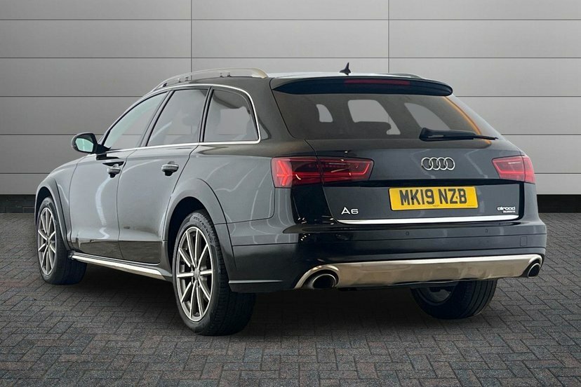Audi A6 Allroad 3.0 Tdi V6 Sport S Tronic Quattro Black #3