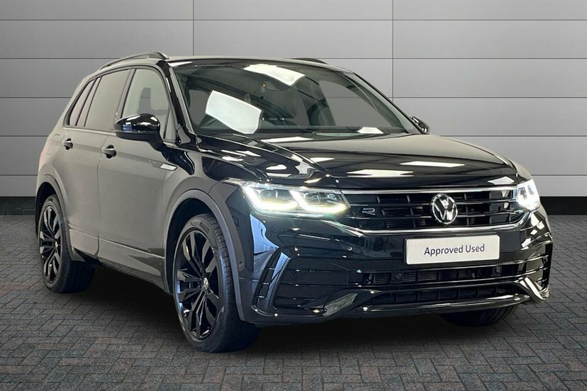 Volkswagen Tiguan 1.5 Tsi Black Edition Suv Dsg 150 Ps Black