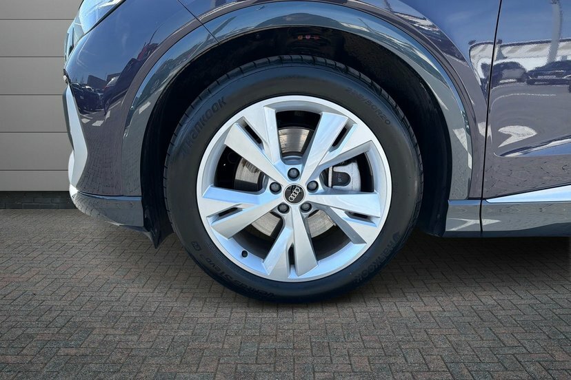 Audi Q4 E Tron 45 S Line Suv 82Kwh 286 Ps KN75XTD Purple #5