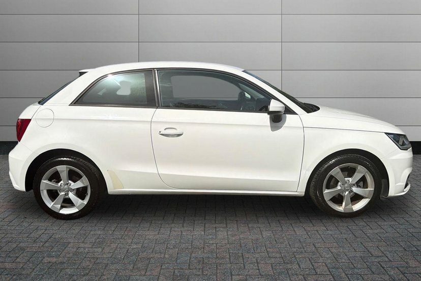 Audi A1 1.0 Tfsi Sport Hatchback 95 Ps YD18ZUX White #4