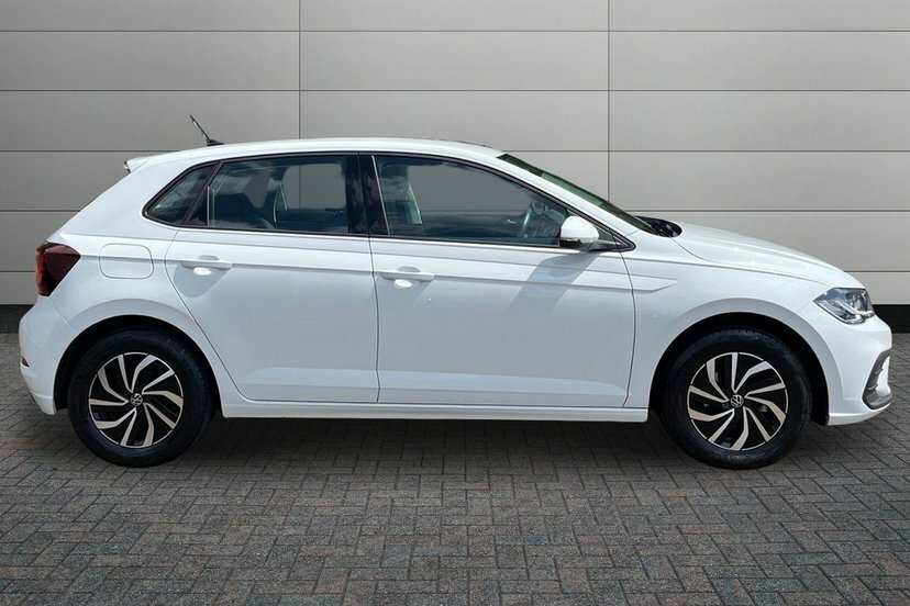 Volkswagen Polo 1.0 Tsi Life Hatchback 95 Ps AJ24NWW White #4