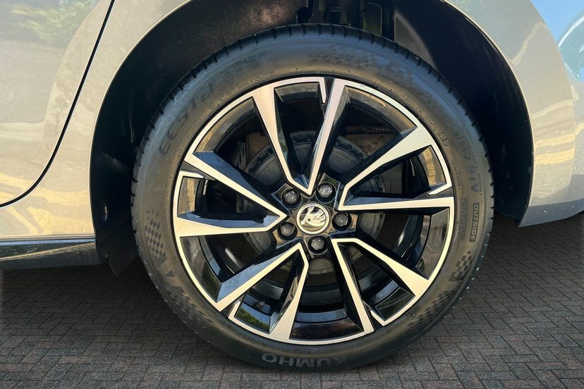 Skoda Fabia 1.0 Tsi Monte Carlo Hatchback Dsg 116 UXZ3046 Grey #5