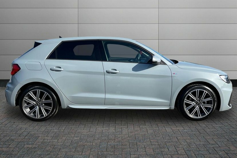 Audi A1 1.0 Tfsi 30 S Line Sportback S Tronic AO73UTK Grey #4