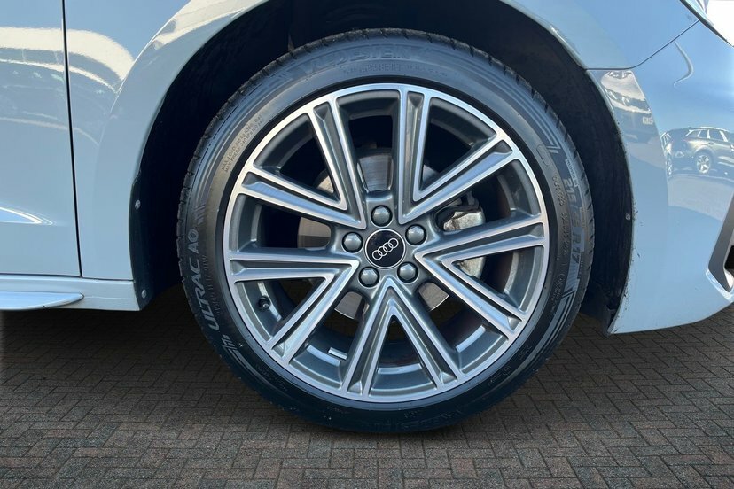 Audi A1 1.0 Tfsi 30 S Line Sportback S Tronic AO73UTK Grey #5