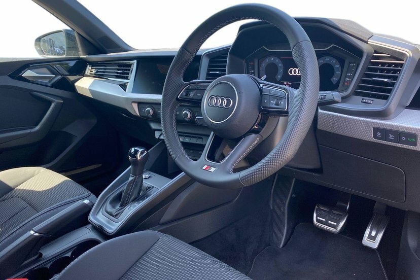 Audi A1 1.0 Tfsi 30 S Line Sportback S Tronic WU26EXD Black #6