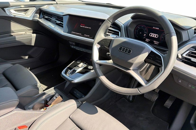 Audi Q4 E Tron 45 Sport Suv 82Kwh 286 Ps KR75ZRC Grey #6