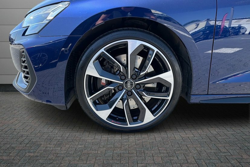 Audi S3 2.0 Tfsi Black Edition Sportback S Tron KR75YSF Blue #5