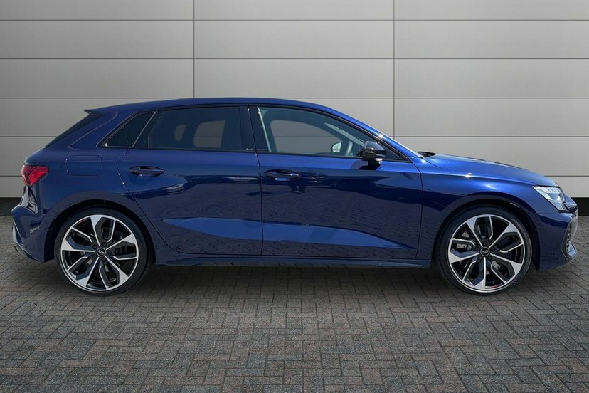 Audi S3 2.0 Tfsi Black Edition Sportback S Tron KR75YSF Blue #4