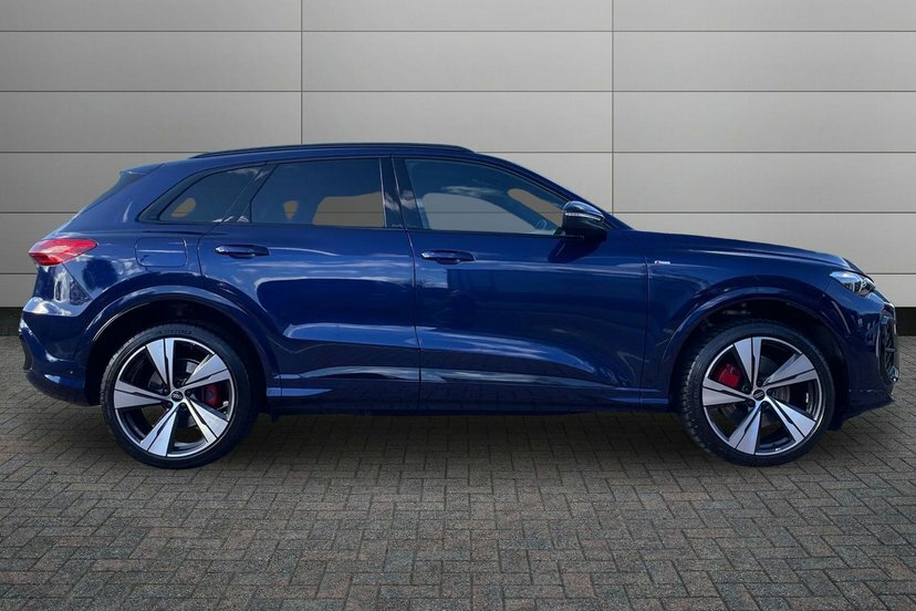 Audi Q5 2.0 Tdi Edition 1 Suv S Tronic Quattro EA25KKZ Blue #4