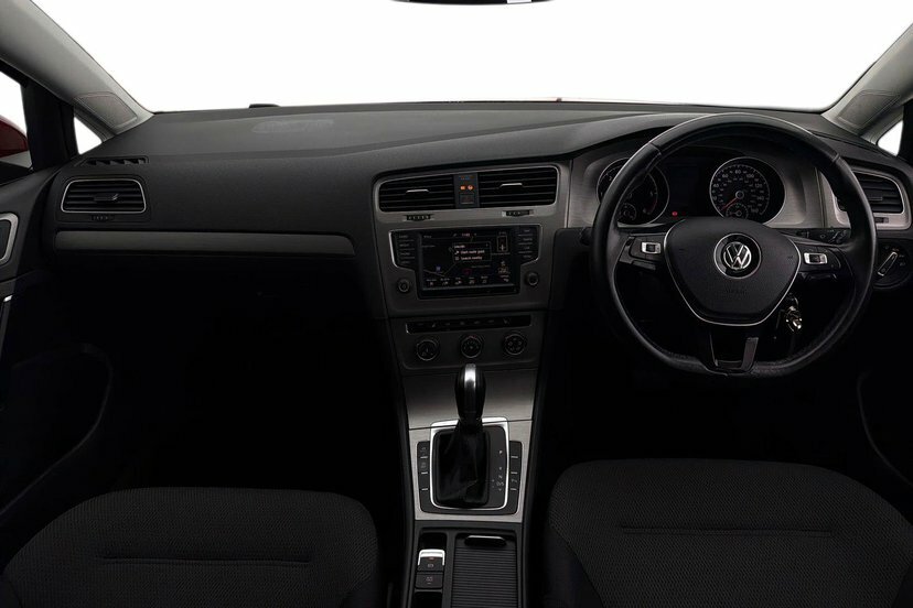 Volkswagen Golf 1.6 Tdi Bluemotion Tech Match Edition Hatchback Red #6