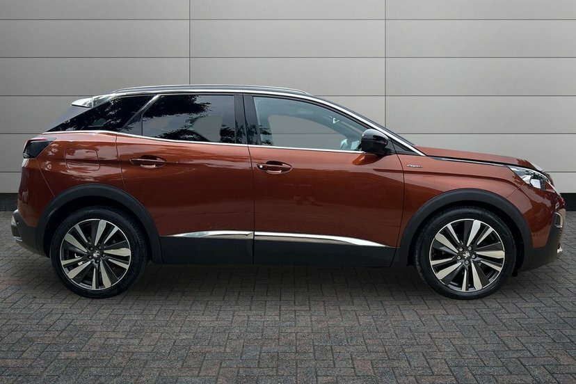 Peugeot 3008 1.5 Bluehdi Gt Line Premium Suv CT19OEV #4