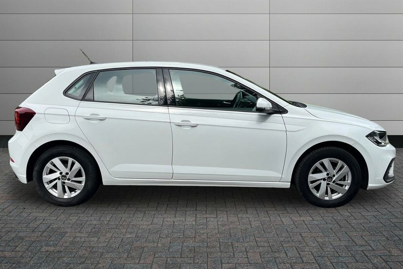 Volkswagen Polo 1.0 Tsi Life Hatchback 95 Ps D GJ72UPD White #4