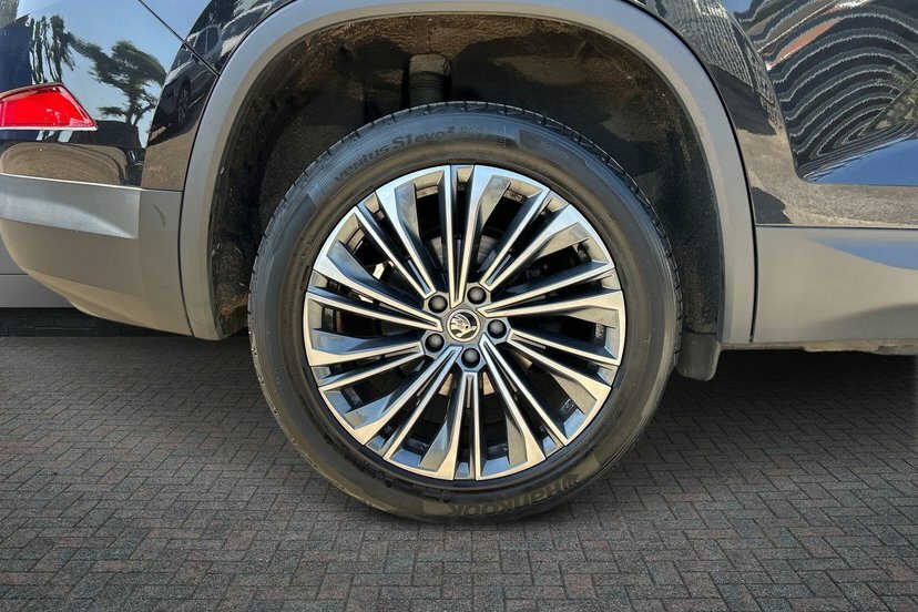 Skoda Kodiaq 1.5 Tsi Act Se L Executive Suv Dsg 7 S HK23CLF Black #5