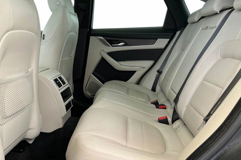 Jaguar F-Pace 2.0 D200 Mhev R-dynamic Hse Suv Aw AV22WHZ Grey #4