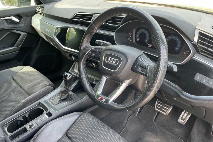 Audi Q3 1.5 Tfsi Cod 35 S Line Suv S Tronic 15 ET68JCX Black #6