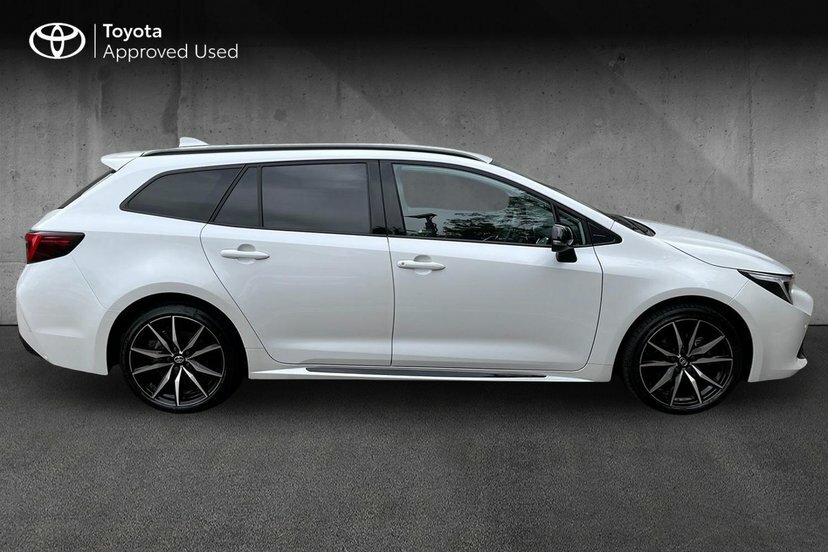 Toyota Corolla 2.0 Vvt-h Gr Sport Touring Sports Hybri White #4