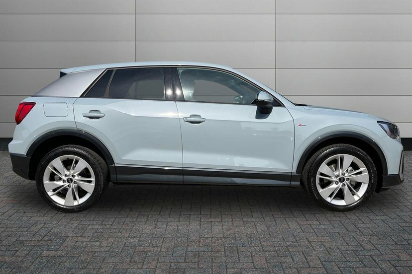 Audi Q2 1.5 Tfsi Cod 35 S Line Suv S Tronic 15 Grey #4