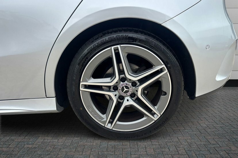 Mercedes-Benz A Class 1.5 A180d Amg Line Executive Hatchback Diese WN20ODY Silver #5