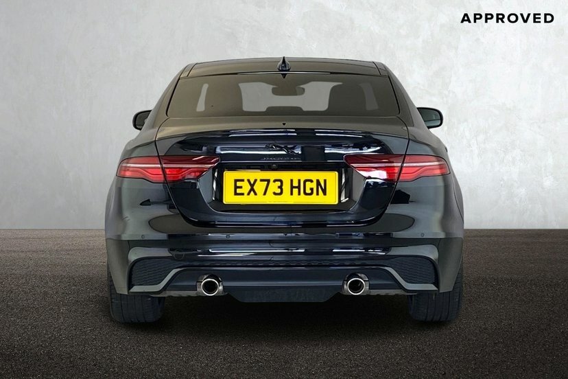 Jaguar XE 2.0 P300i Sport Saloon Awd 300 Ps EX73HGN Black #6