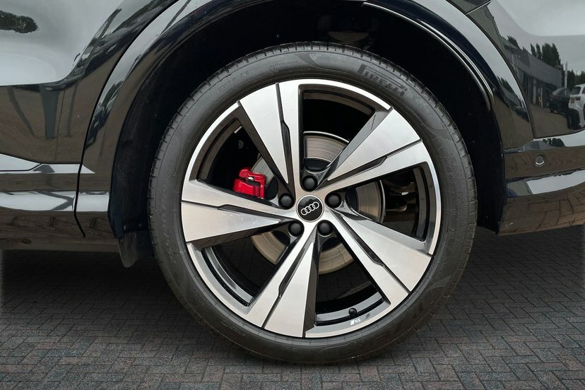 Audi SQ5 3.0 Tfsi S Launch Edition Suv S Tronic Black #5