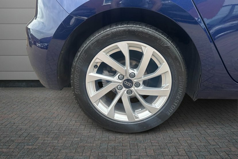 Audi A1 1.0 Tfsi 30 Sport Sportback S Tronic 1 GY23SKJ Blue #5